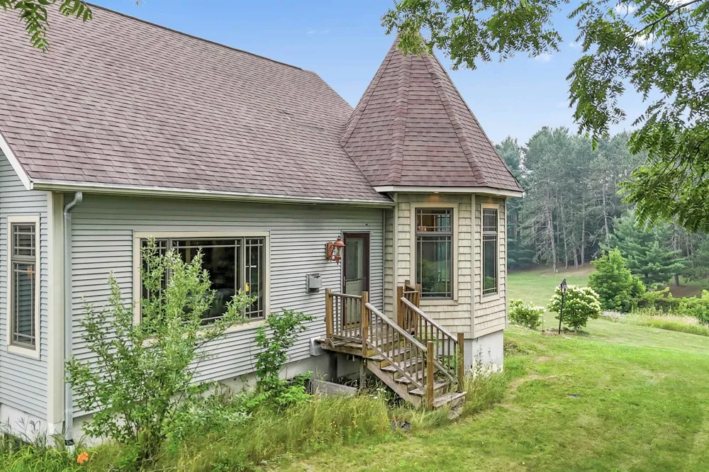 16186 200th Avenue Le Roy Township, MI 49655