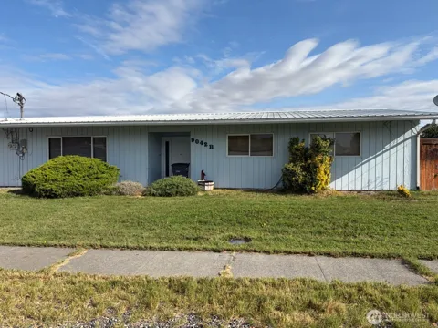 9042 Forrestal Lane #B