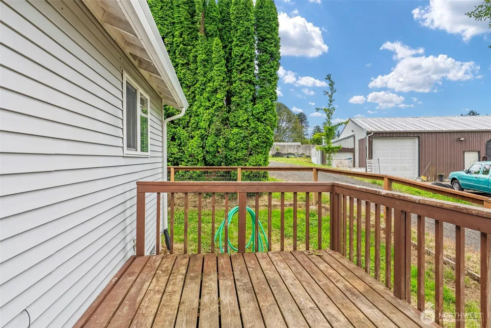 53 Michael St Cathlamet, WA 98612
