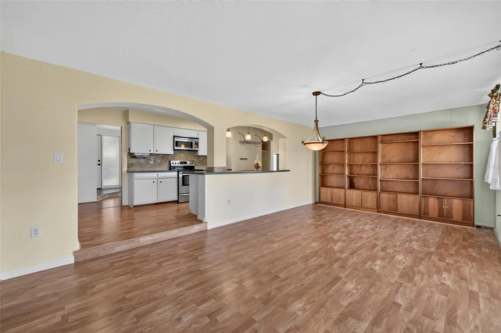 5216 SYDNEY ROAD Fruitland Park, FL 34731