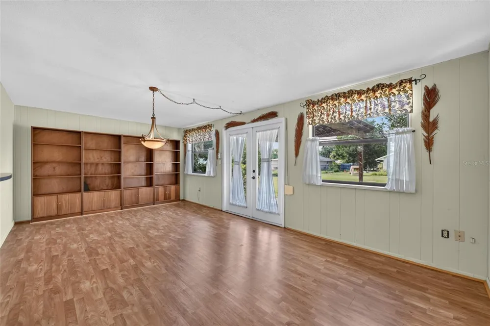 5216 SYDNEY ROAD Fruitland Park, FL 34731