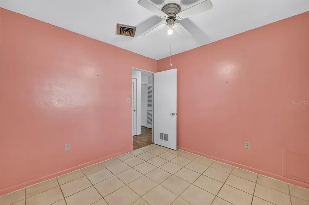 5216 SYDNEY ROAD Fruitland Park, FL 34731