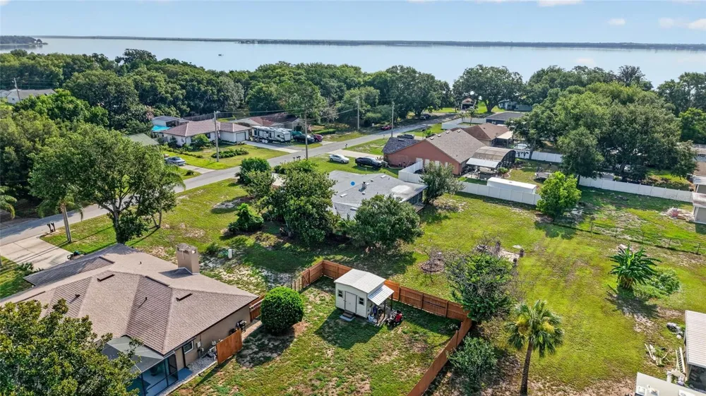 5216 SYDNEY ROAD Fruitland Park, FL 34731