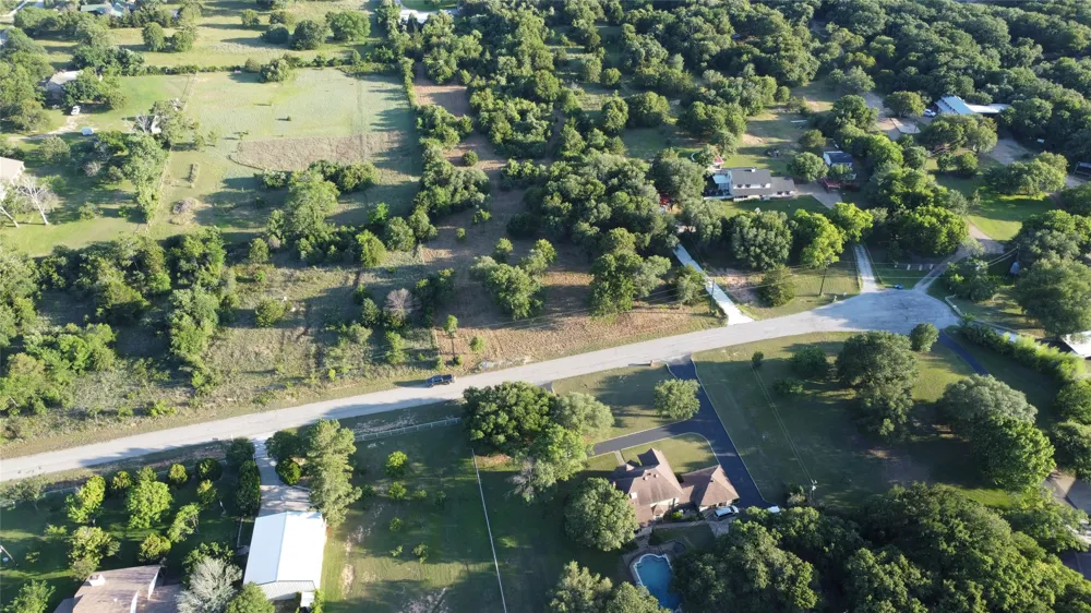 8005 Vista Lago Street Azle, TX 76020