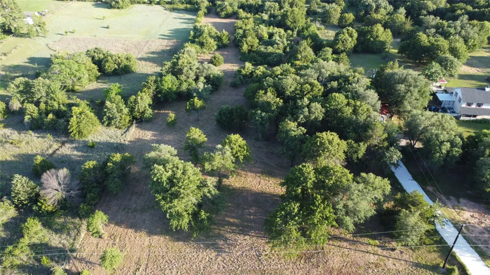 8005 Vista Lago Street Azle, TX 76020