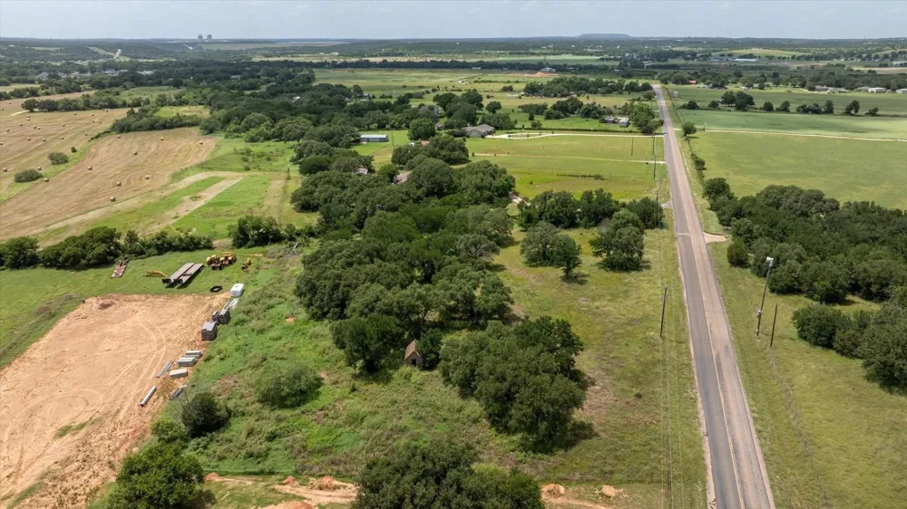 Fm 200 Rainbow, TX 76077