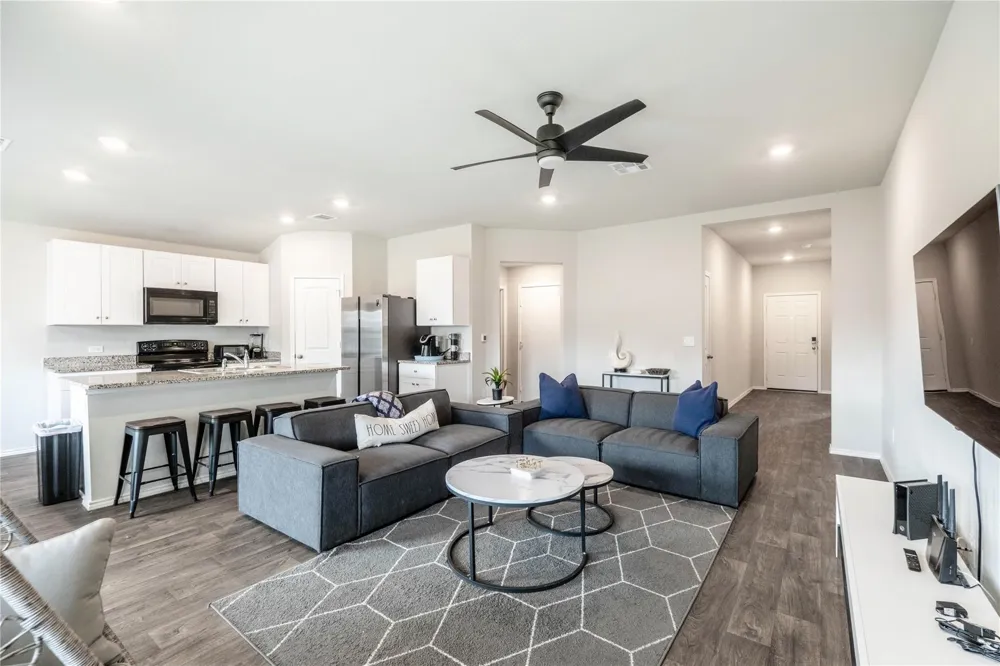 6013 Shanjia Drive Austin, TX 78724