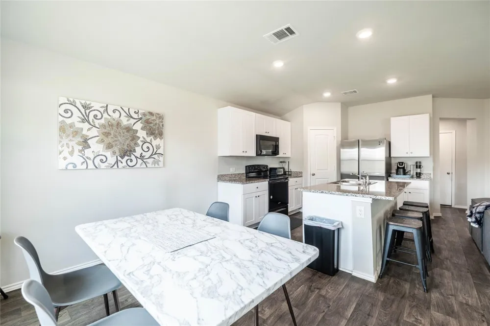 6013 Shanjia Drive Austin, TX 78724