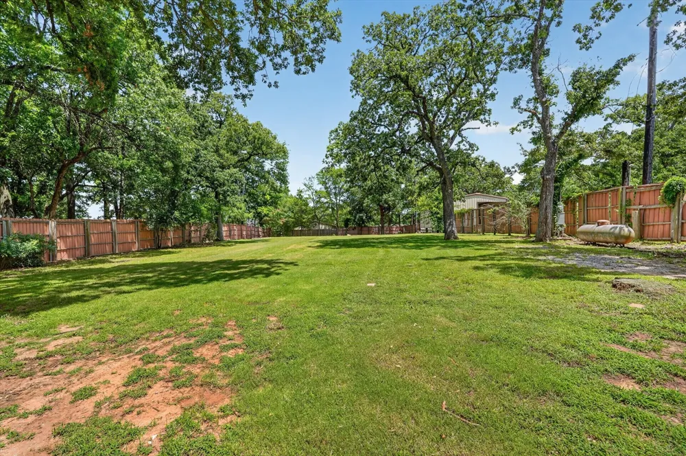 138 Daniel Lane Pottsboro, TX 75076