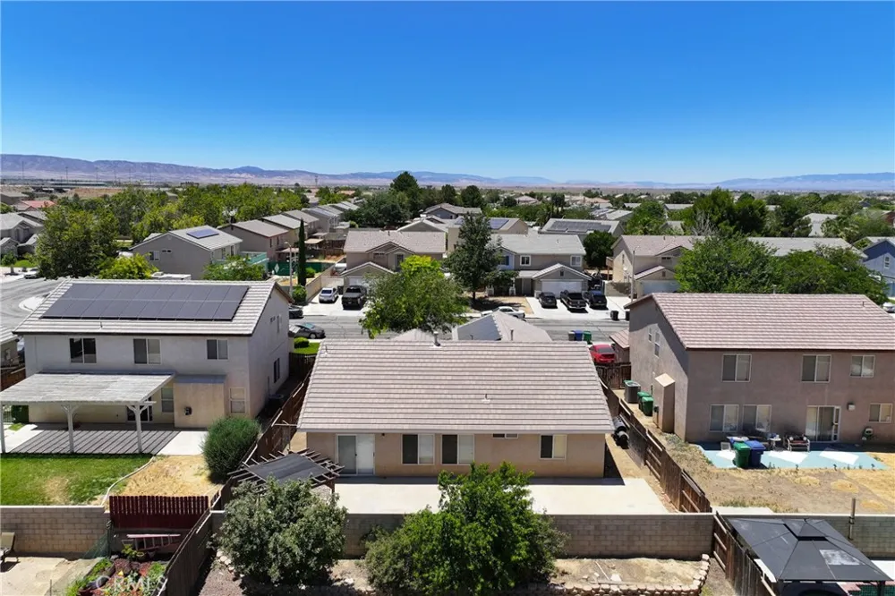 45420 Fairbanks Lancaster, CA 93534