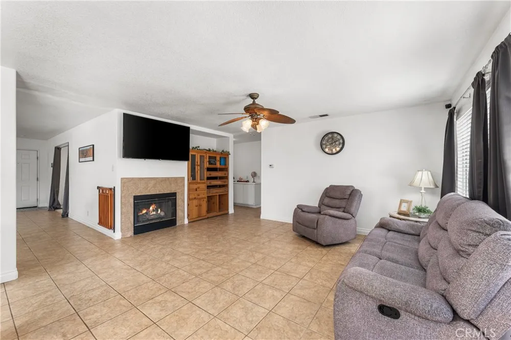 45420 Fairbanks Lancaster, CA 93534