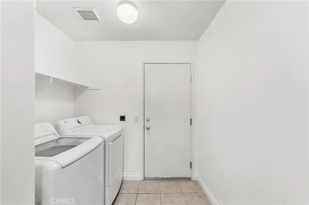 45420 Fairbanks Lancaster, CA 93534