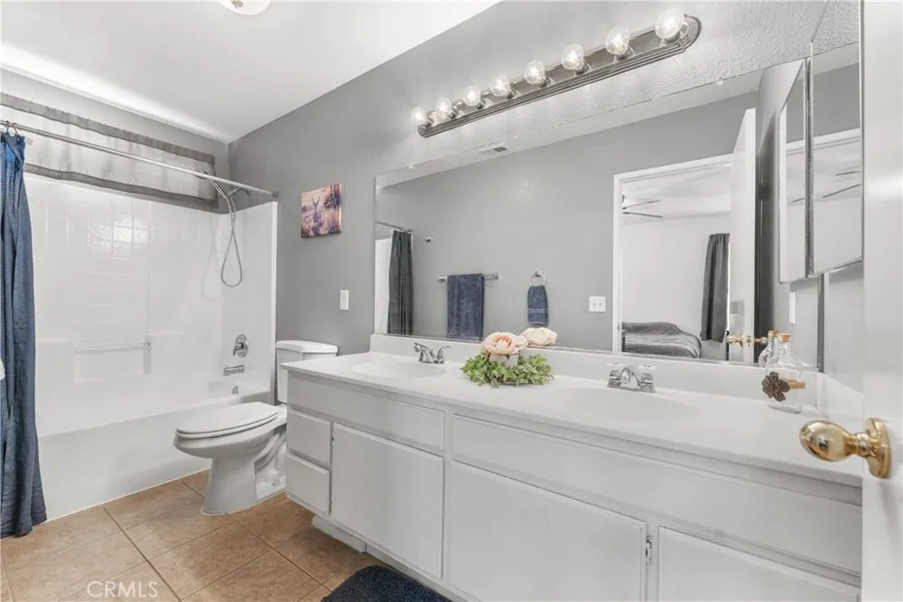 45420 Fairbanks Lancaster, CA 93534