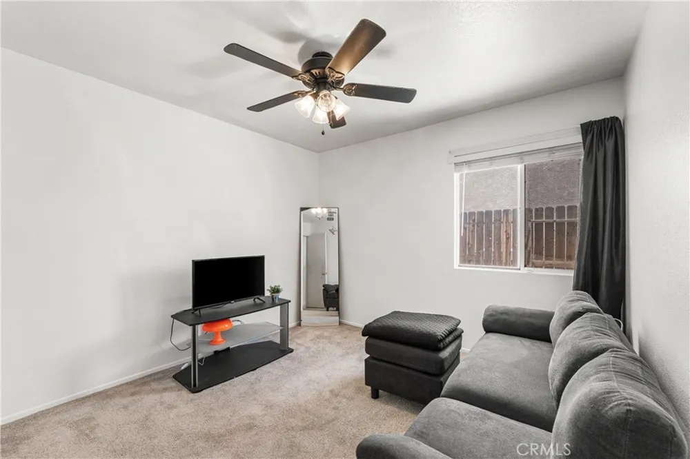 45420 Fairbanks Lancaster, CA 93534