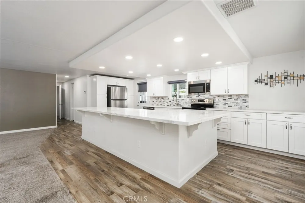 1001 Sylmar Ave #173 Clovis, CA 93612