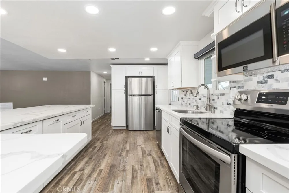 1001 Sylmar Ave #173 Clovis, CA 93612