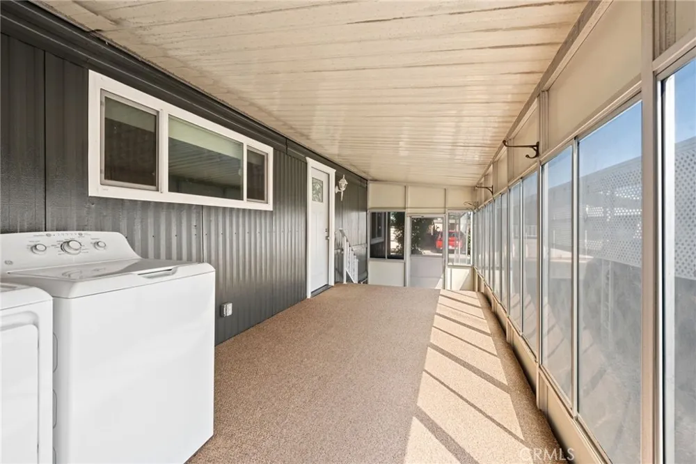 1001 Sylmar Ave #173 Clovis, CA 93612