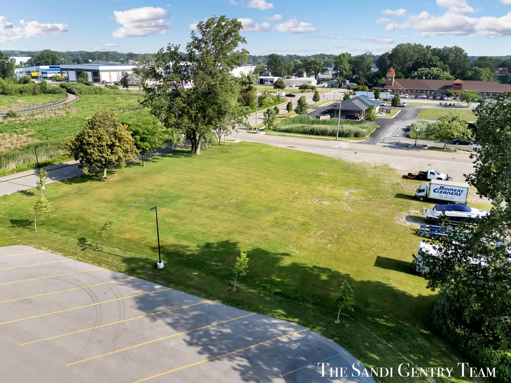 W Exchange Street Spring Lake, MI 49456
