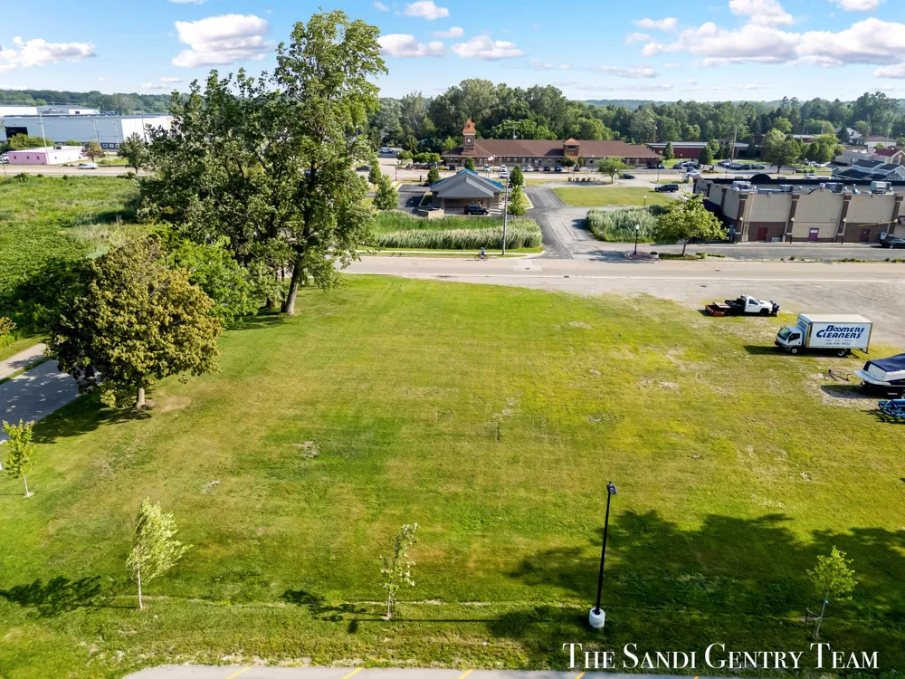 W Exchange Street Spring Lake, MI 49456