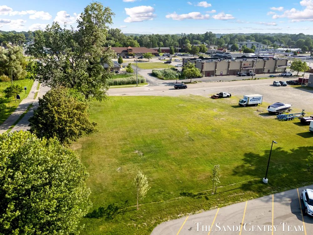 W Exchange Street Spring Lake, MI 49456