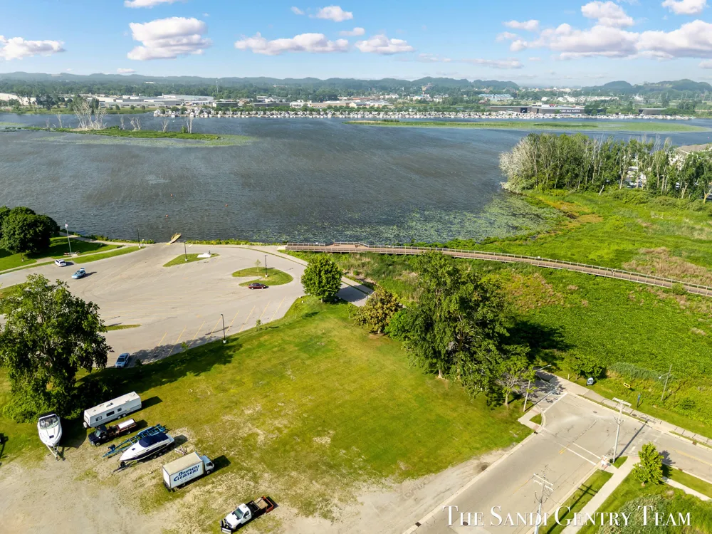 W Exchange Street Spring Lake, MI 49456