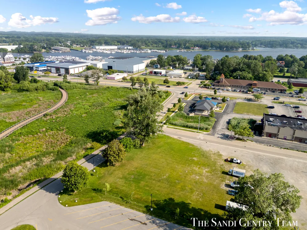 W Exchange Street Spring Lake, MI 49456