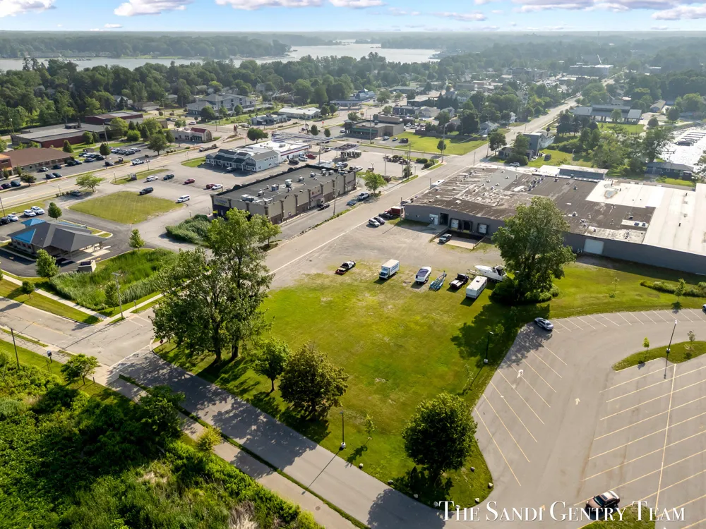 W Exchange Street Spring Lake, MI 49456