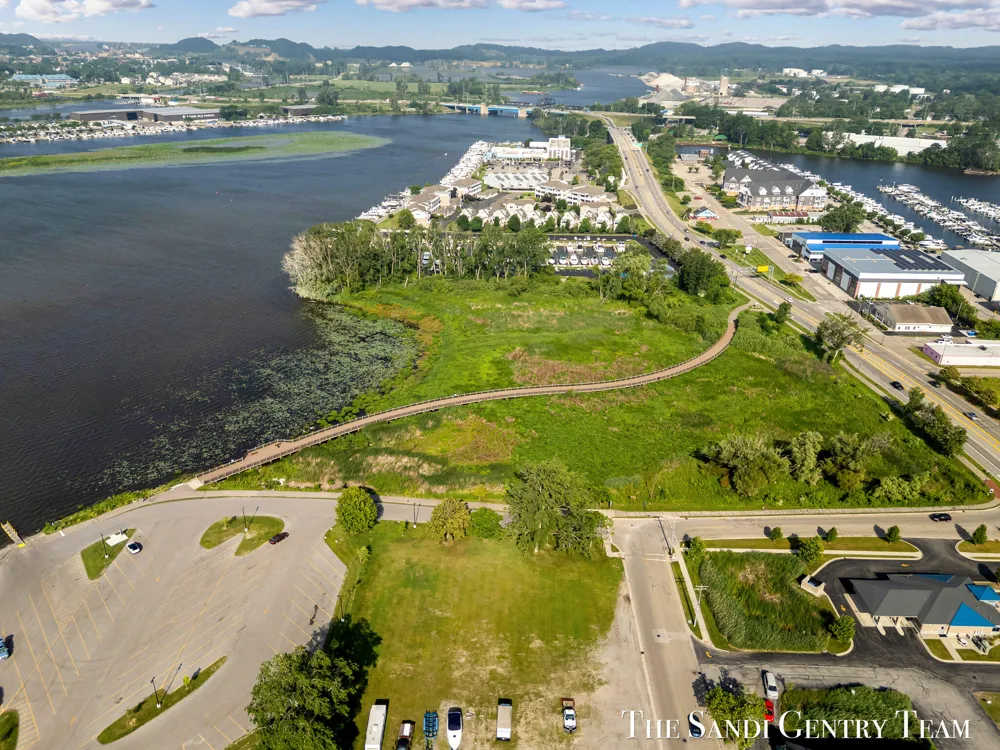 W Exchange Street Spring Lake, MI 49456