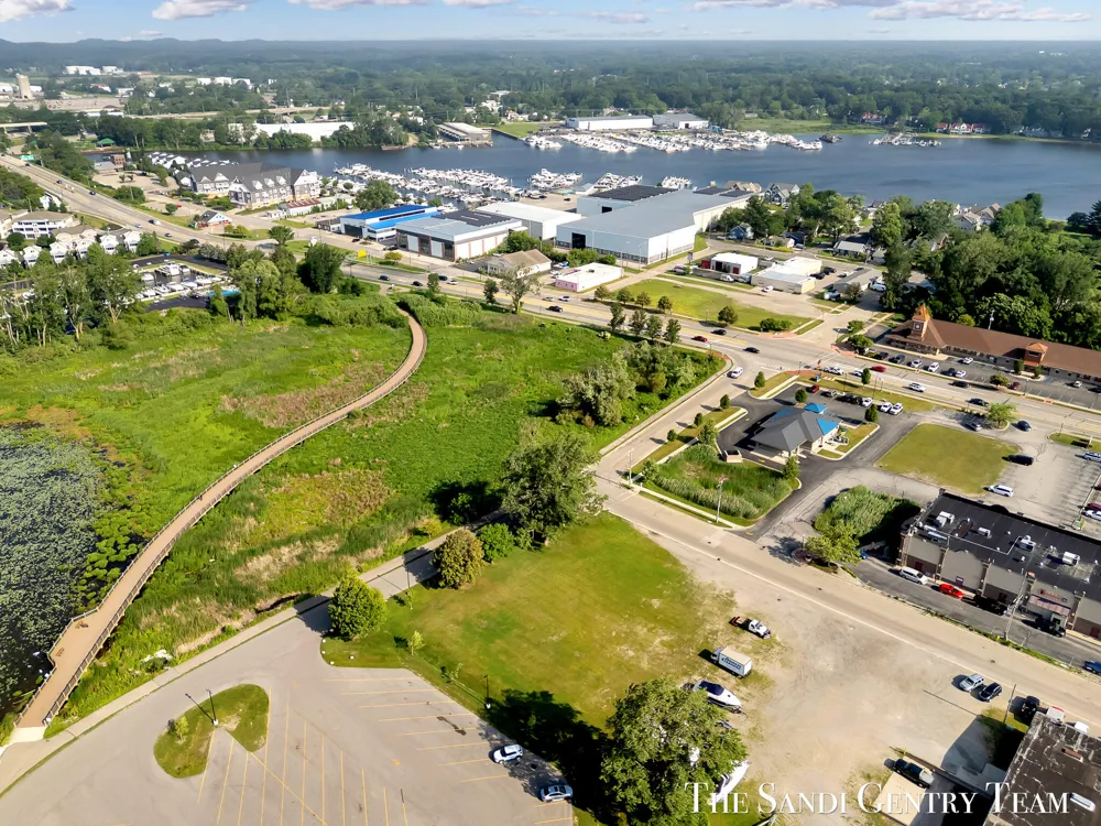 W Exchange Street Spring Lake, MI 49456