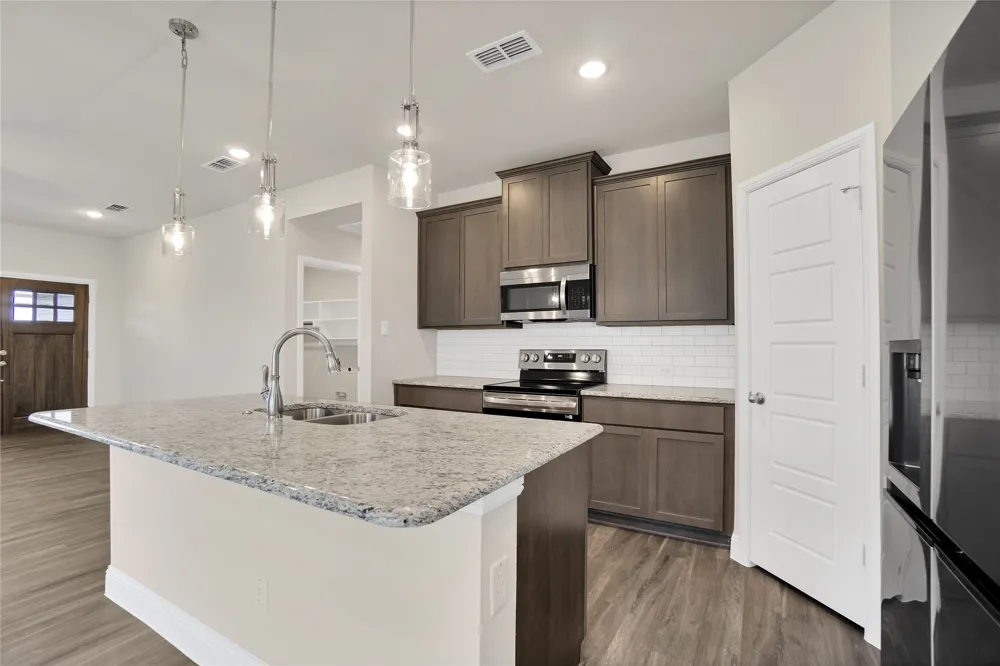 312 Colby Drive Hillsboro, TX 76645