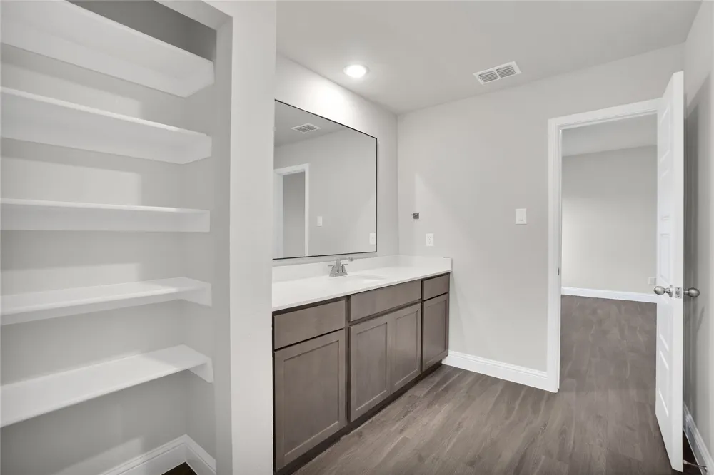 312 Colby Drive Hillsboro, TX 76645