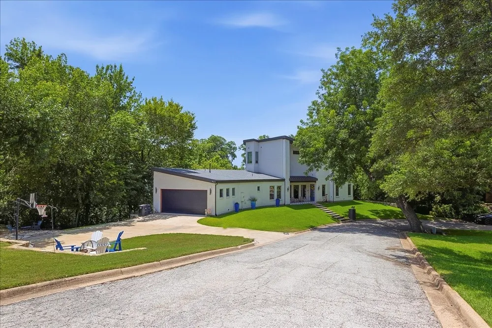 3751 Stoney Creek Court Fort Worth, TX 76116