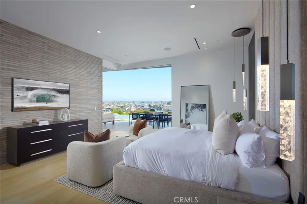 1201 Dolphin Terrace Corona del Mar, CA 92625
