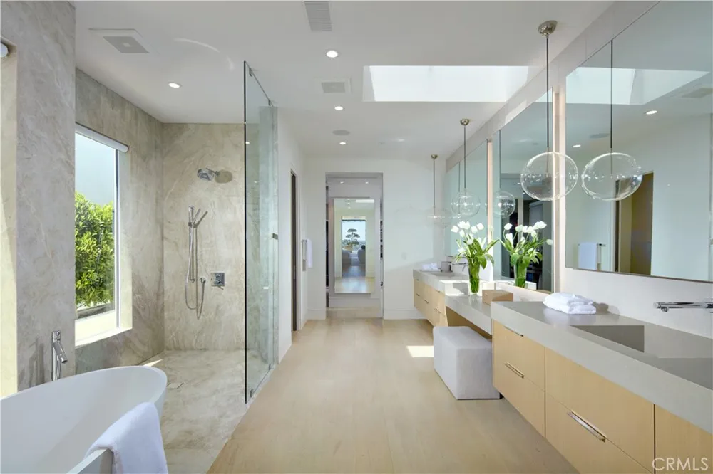 1201 Dolphin Terrace Corona del Mar, CA 92625