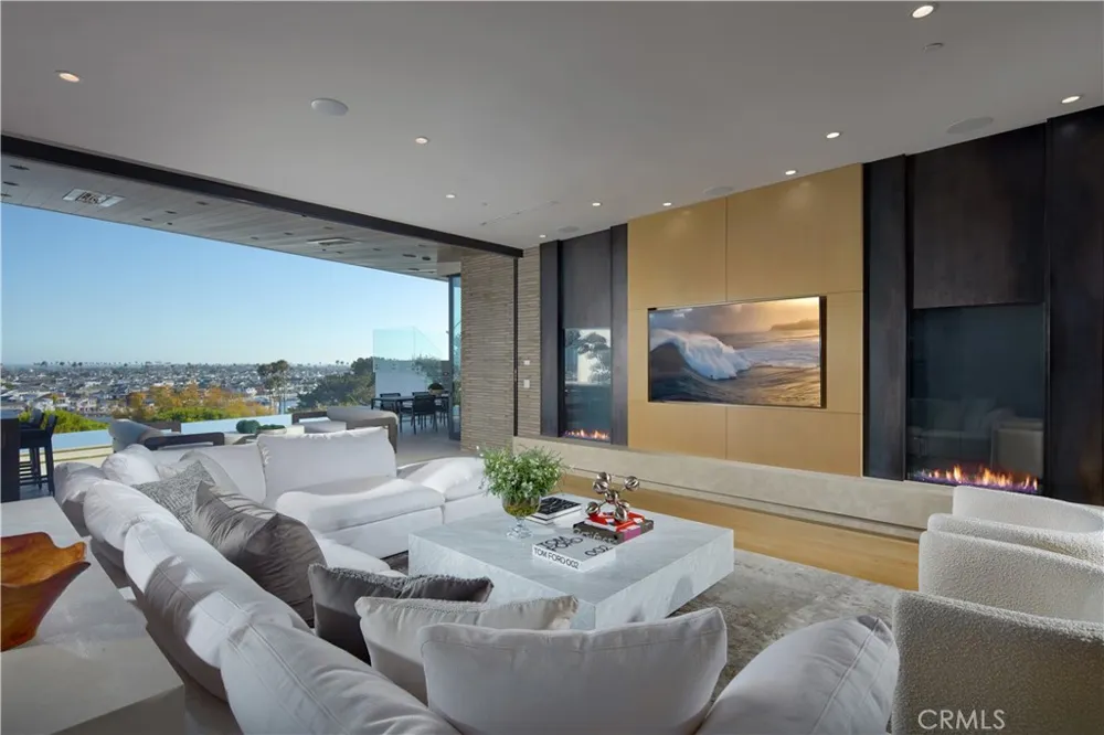 1201 Dolphin Terrace Corona del Mar, CA 92625