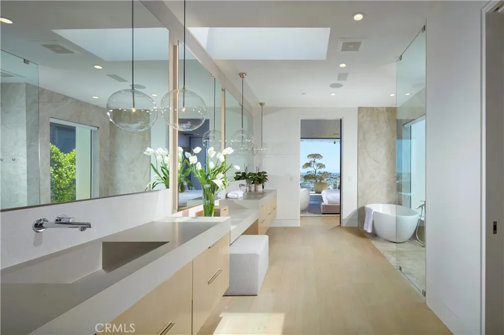 1201 Dolphin Terrace Corona del Mar, CA 92625