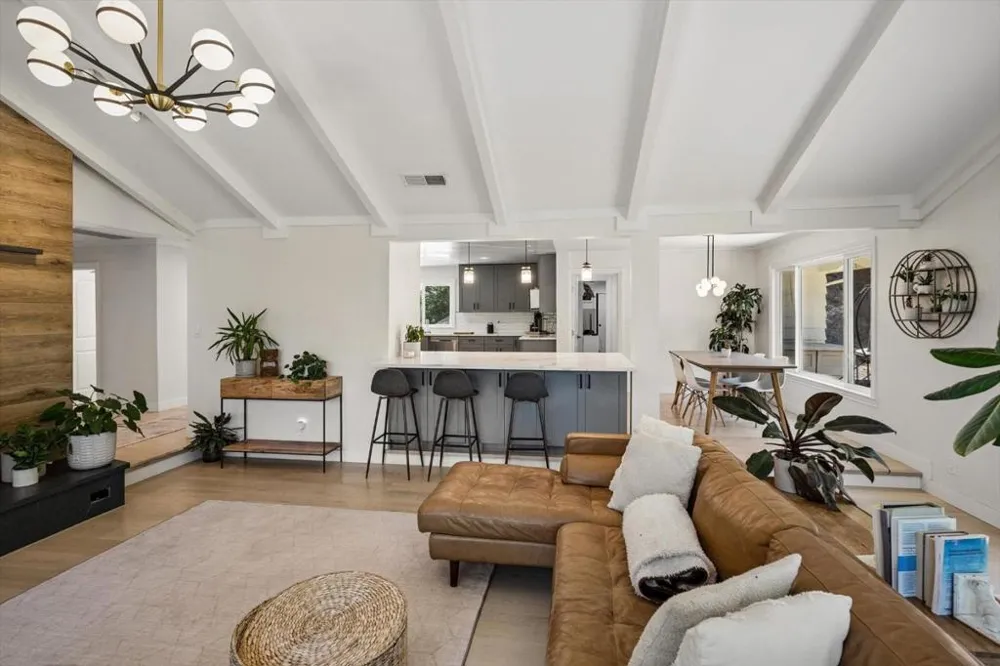 181 Spring Water Lane Los Gatos, CA 95033