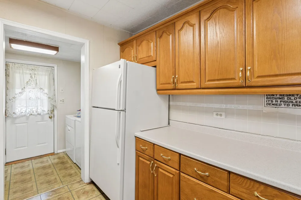 19 OLD SOLOMONS ISLAND ROAD Annapolis, MD 21401