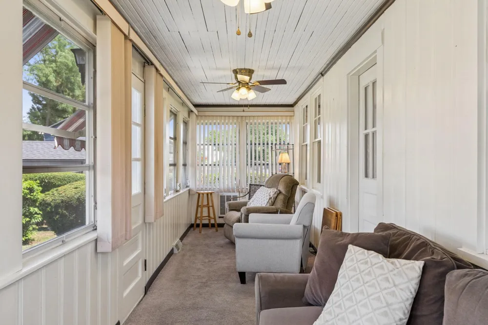 19 OLD SOLOMONS ISLAND ROAD Annapolis, MD 21401