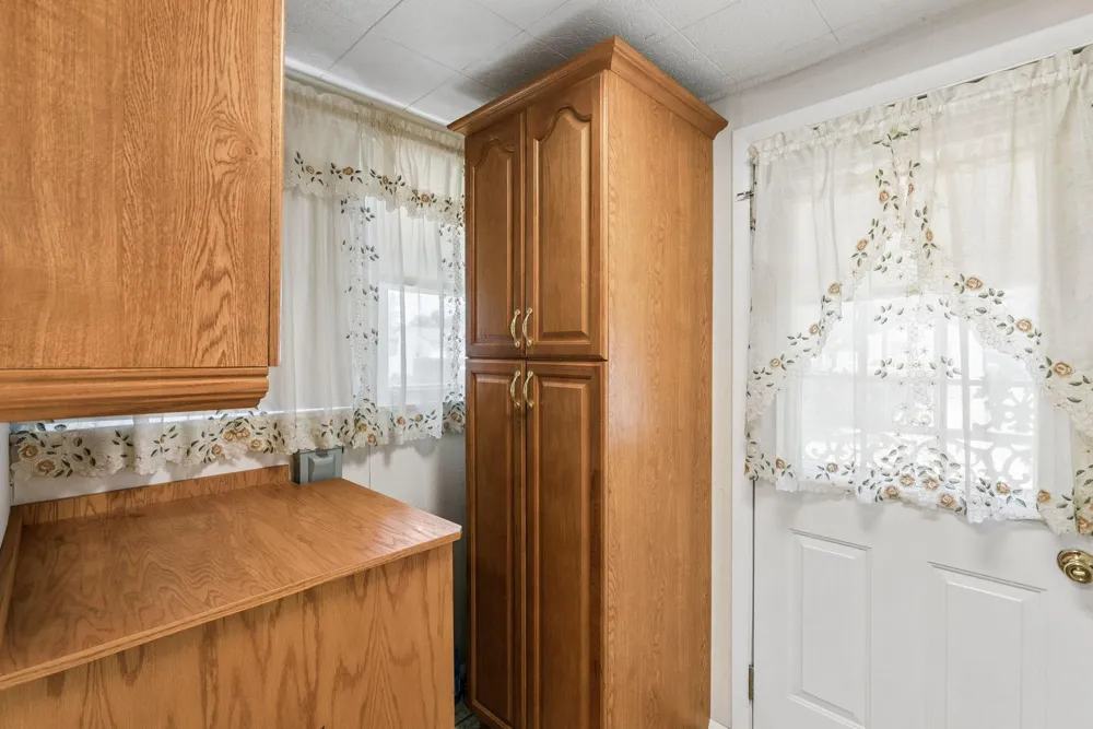 19 OLD SOLOMONS ISLAND ROAD Annapolis, MD 21401