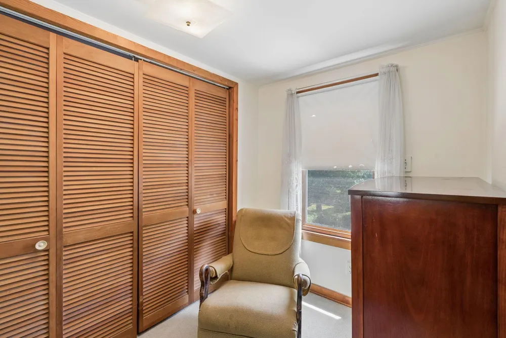 19 OLD SOLOMONS ISLAND ROAD Annapolis, MD 21401