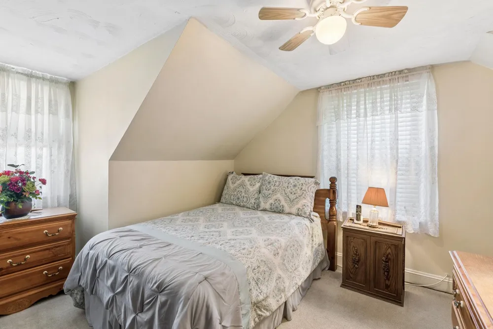 19 OLD SOLOMONS ISLAND ROAD Annapolis, MD 21401