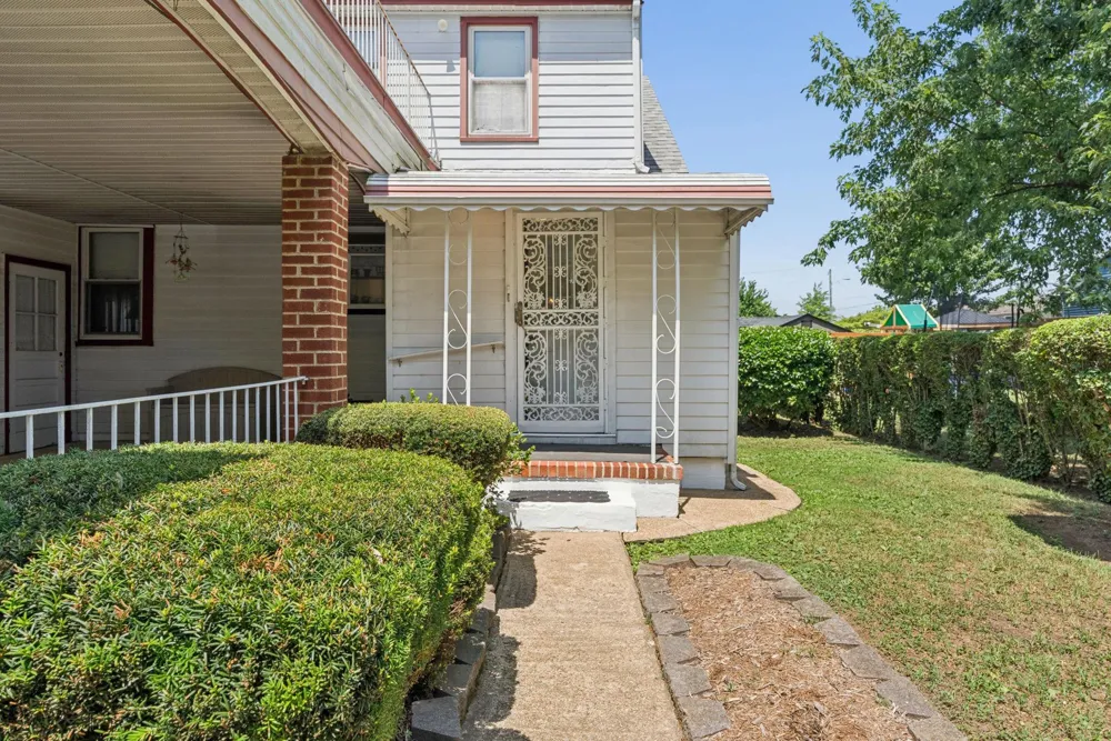 19 OLD SOLOMONS ISLAND ROAD Annapolis, MD 21401
