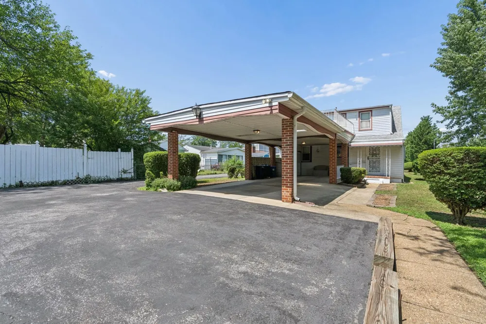 19 OLD SOLOMONS ISLAND ROAD Annapolis, MD 21401