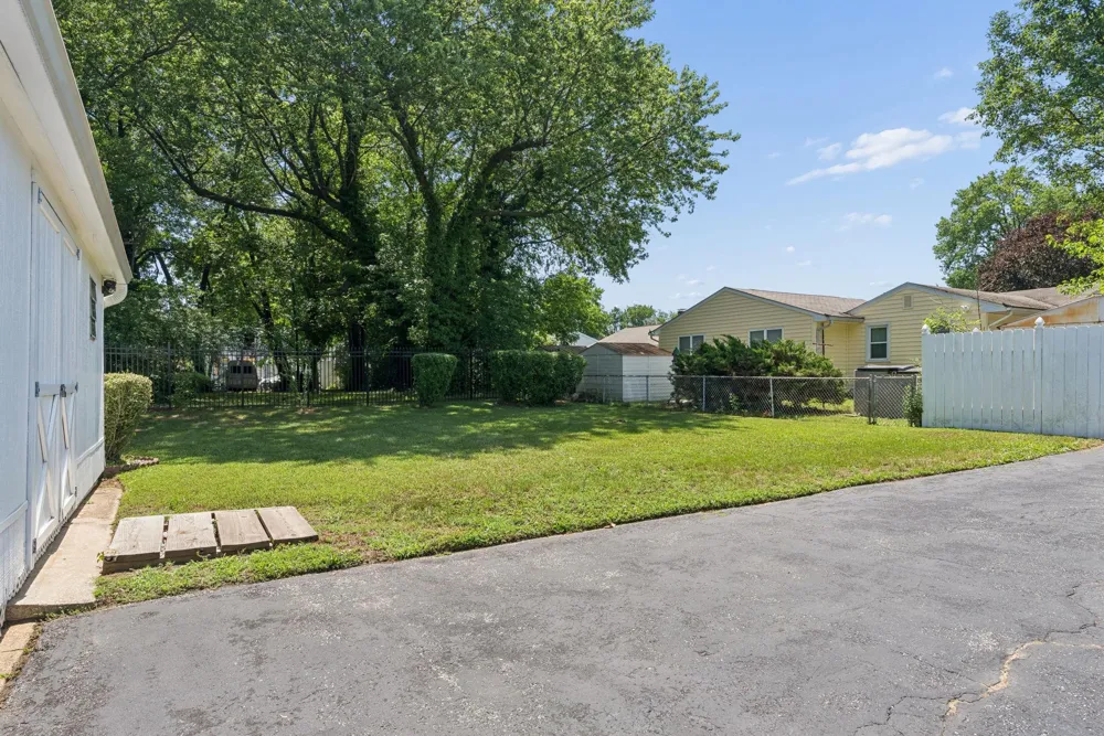 19 OLD SOLOMONS ISLAND ROAD Annapolis, MD 21401