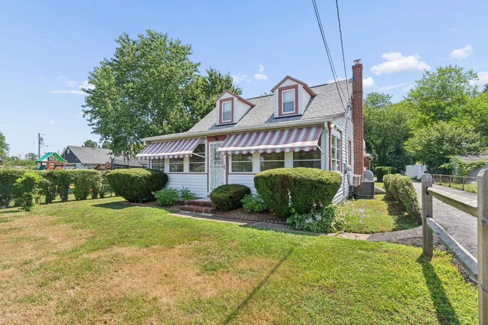 19 OLD SOLOMONS ISLAND ROAD Annapolis, MD 21401