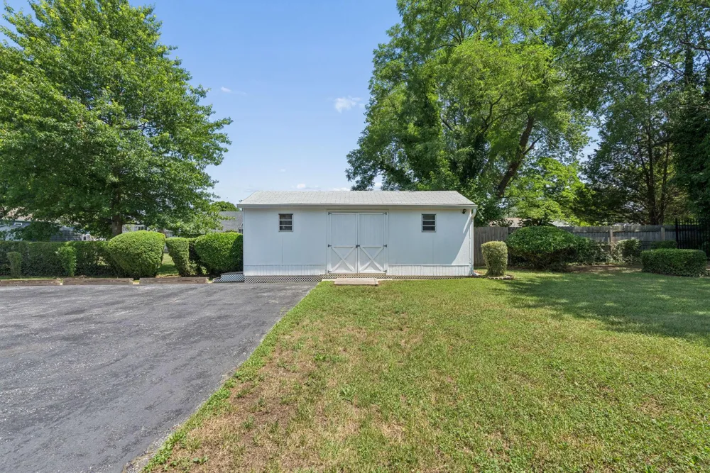 19 OLD SOLOMONS ISLAND ROAD Annapolis, MD 21401
