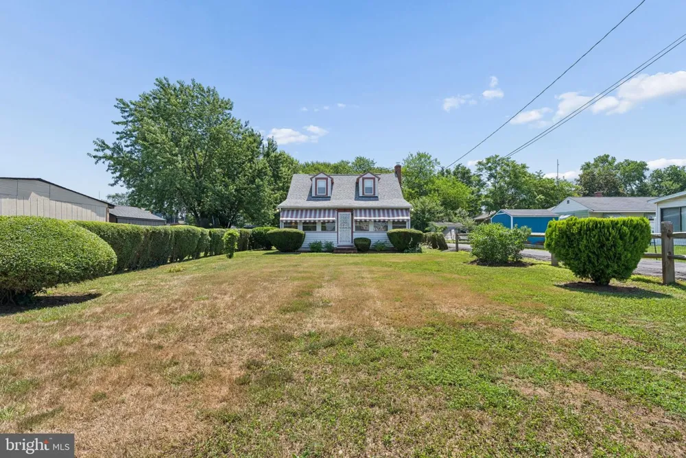19 OLD SOLOMONS ISLAND ROAD Annapolis, MD 21401
