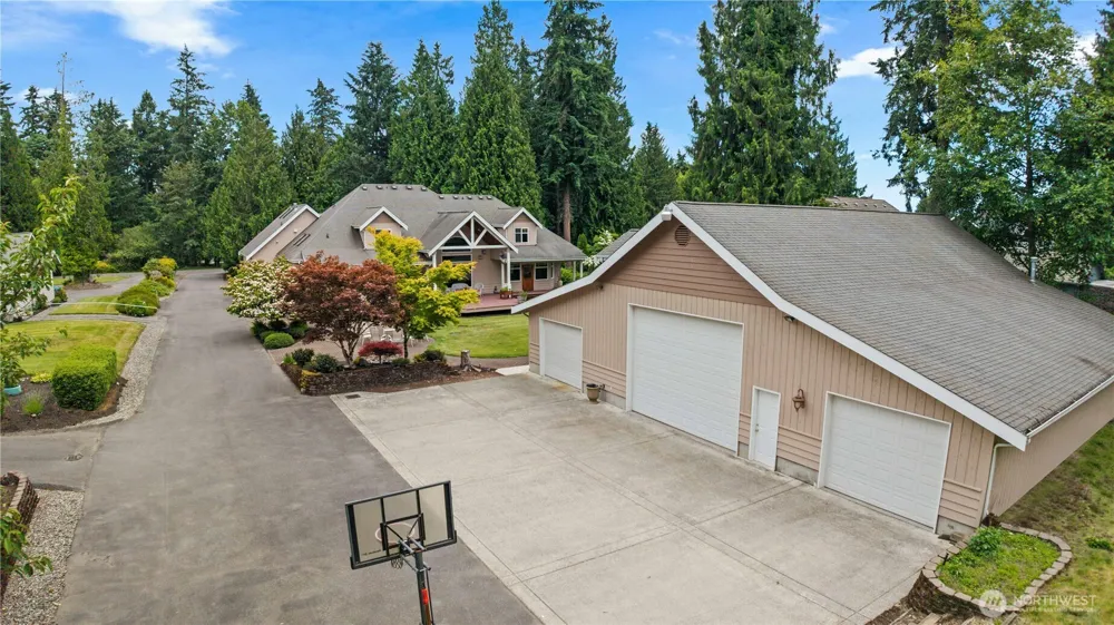 2110 43rd Street SE Puyallup, WA 98372