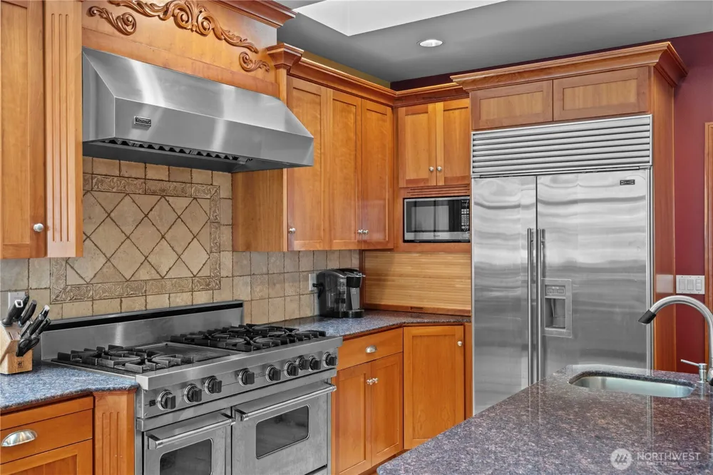 2110 43rd Street SE Puyallup, WA 98372